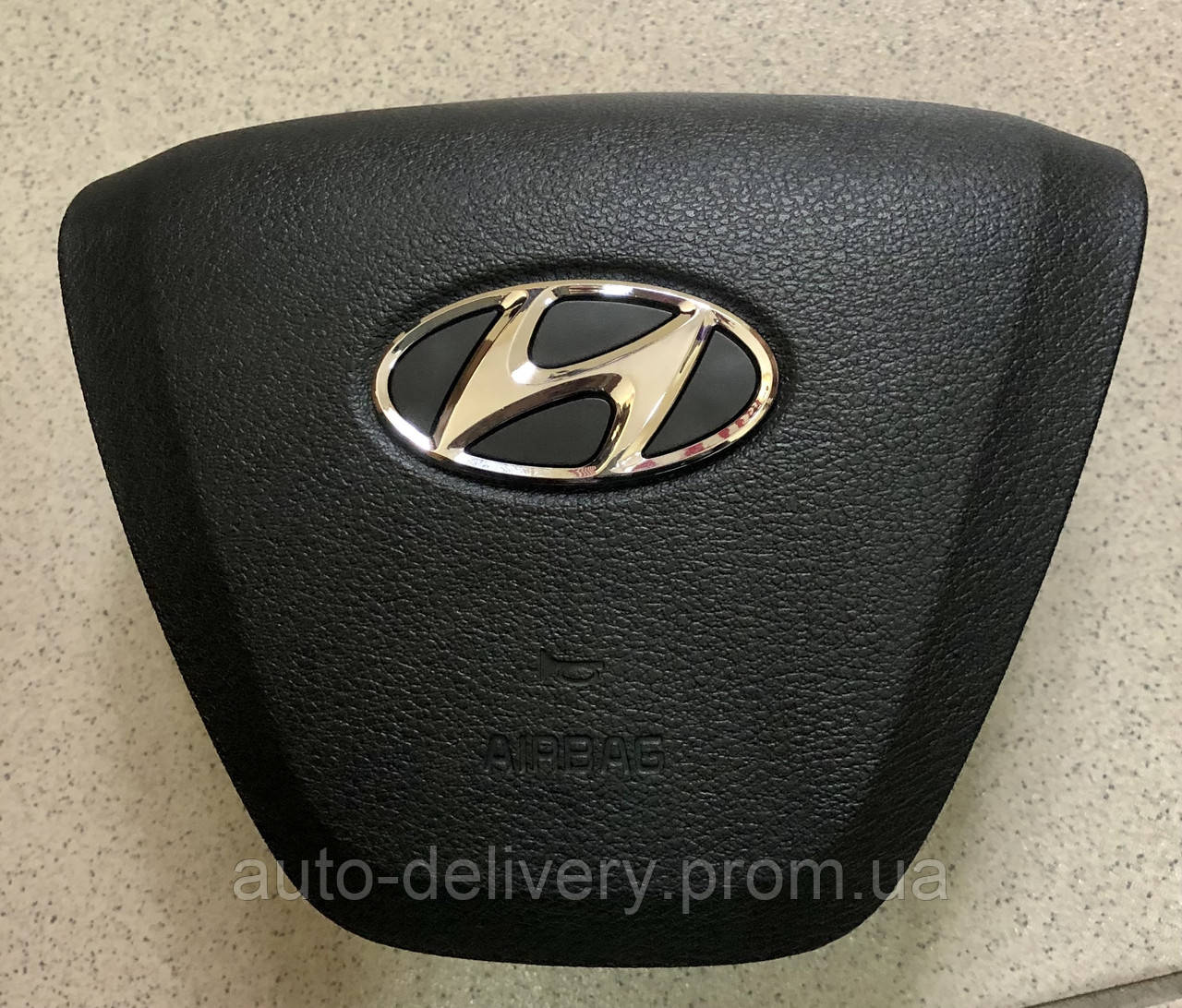 Кришка, Заглушка, Накладка, Airbag на кермо подушка безпеки Hyundai Elantra 17-19 AD, 18-19 Accent Хюндай