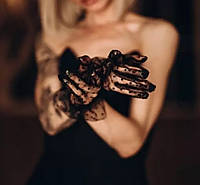 Женские фатиновые кружевные перчатки в горошек. Черные с черным горошком.