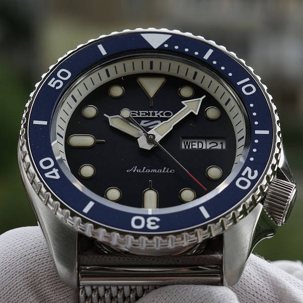 Seiko 5 Suits SRPD71 Automatic Dealer Time 0502436195