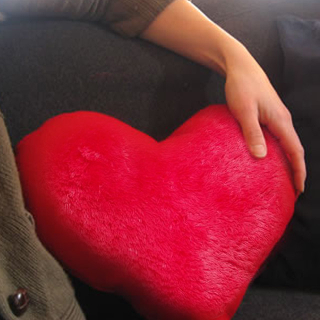 М'яке плюшеве серце-подушка 40 см Яскраві подушки на диван Романтичний подарунок коханій дівчині