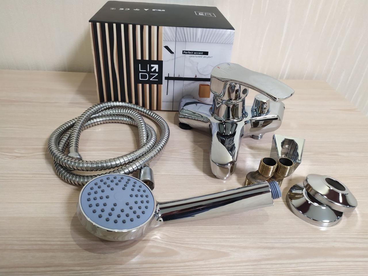 Змішувач для ванни одноважільний Lidz з душовим гарнітуром. Змішувачі для ванної, фото 1