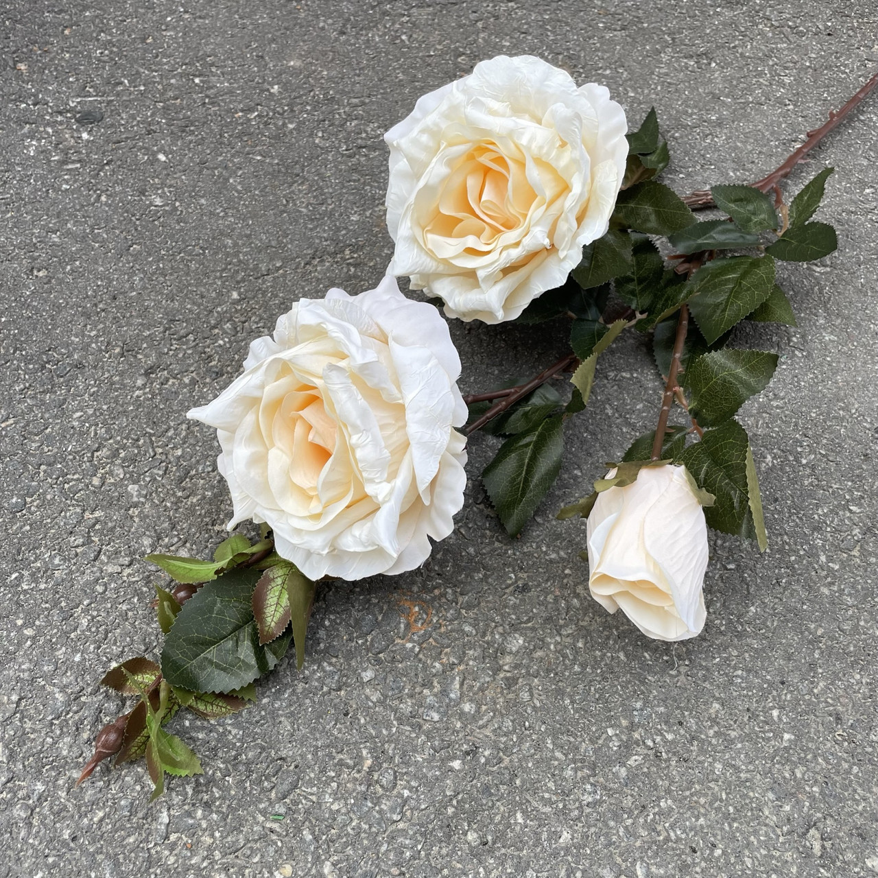 Штучна Гілка Троянди 3-ка 80 див. світло персиковий