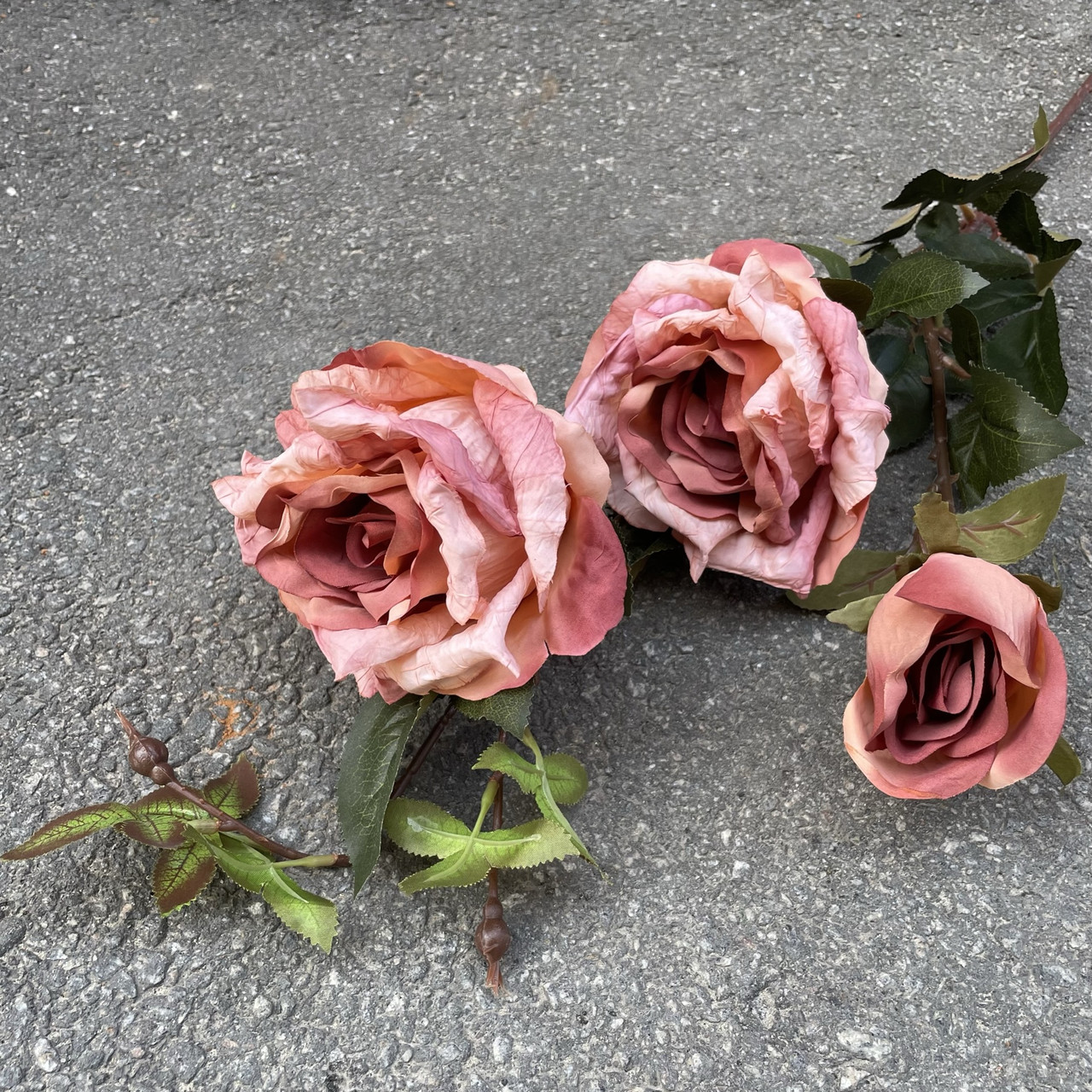 Штучна гілка Троянди 3-ка 80 см. персиковий, фото 1