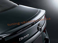 Задній спойлер - шабля на Toyota Camry XV50 2011-2014