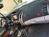 Накидка на панель приладів MITSUBISHI L-200 Pickup  2005-2015 Чохол/накидка на торпеду авто Мітсубісі Л-200  Пікап, фото 5