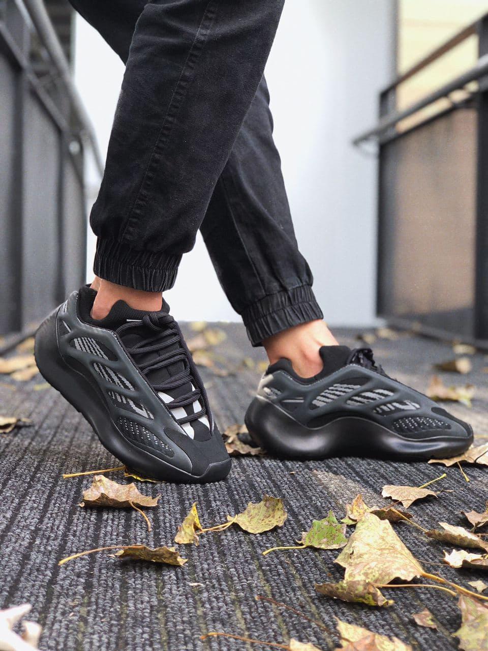 Yeezy 700v3 Black On Feet обувь Sportswear Yeezy 700 ᐈadidas