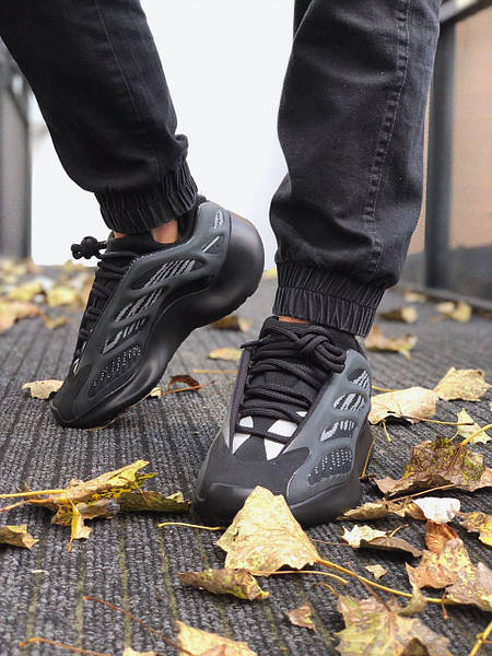 Yeezy 700 V3 Adults Alvah Кроссовки мужские черные Yeezy Boost 700