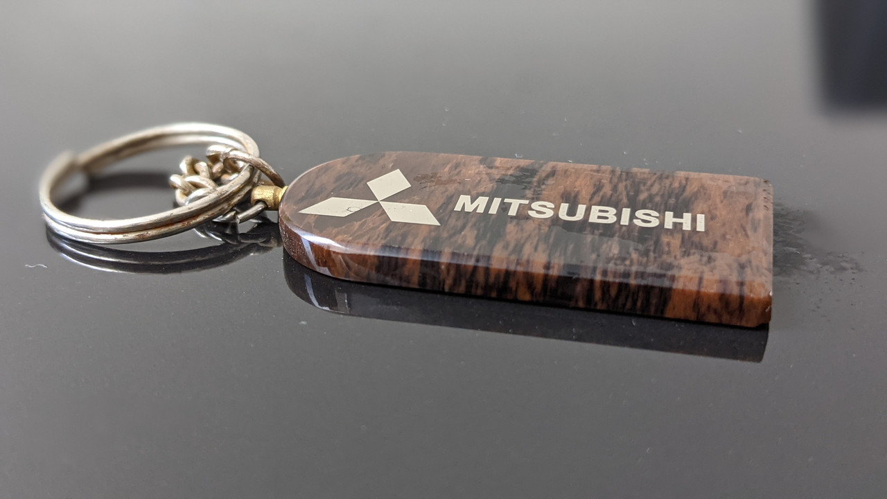 Брелок із натурального обсидіана Mitsubishi з молитви водія., фото 1