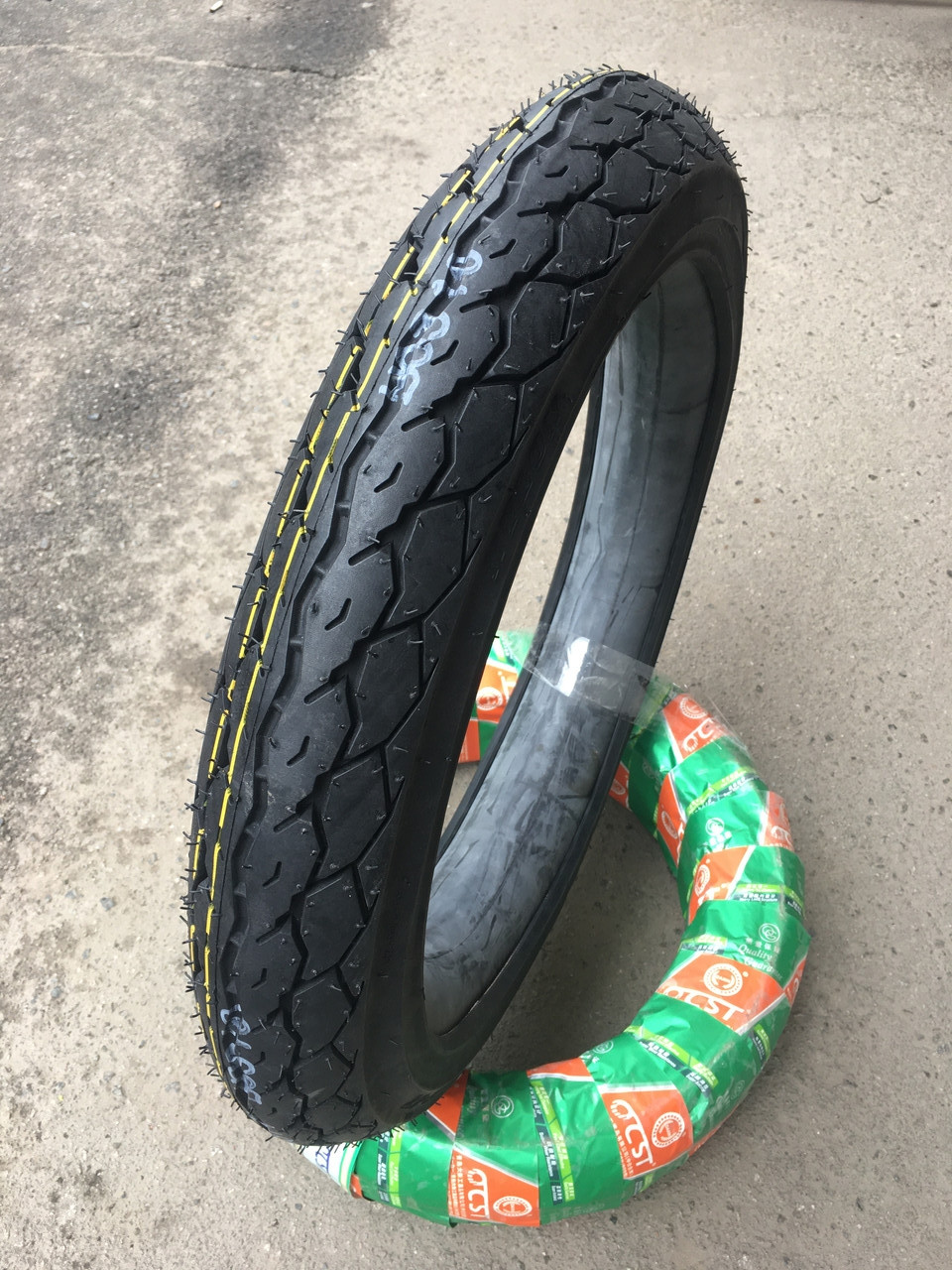 Покришка 2.75-17 (80/90-17) OCST DX-082 TT, фото 1