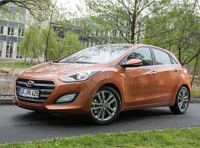 Задні амортизатори Hyundai I30 від 2007-2017 г із двигунами 1,4 1,6 2,0 (стійки Хендай ай 30), фото 3