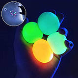Липкі кулі Globbles RESTEQ. Липкі кульки, що світяться Globbles 4 шт. Іграшка-антистрес 4.5 см, фото 7