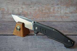 Складаний ніж Акула 7, надійний у використання на кожен день у місті та за його межами