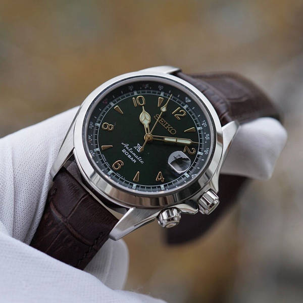 Green seiko alpinist best sale