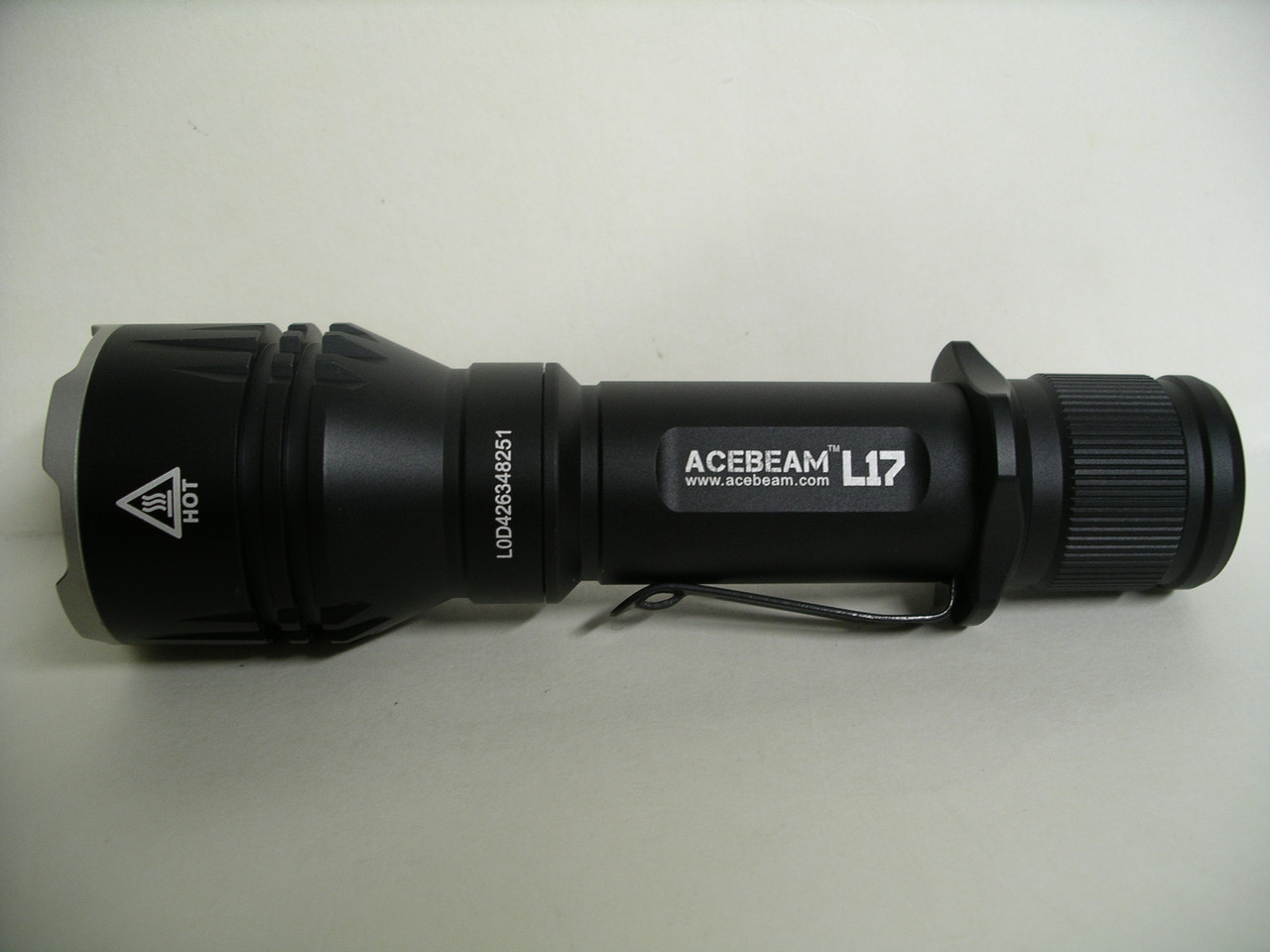 Ліхтар Acebeam L17 OSRAM червоний, тактичний, піддульний