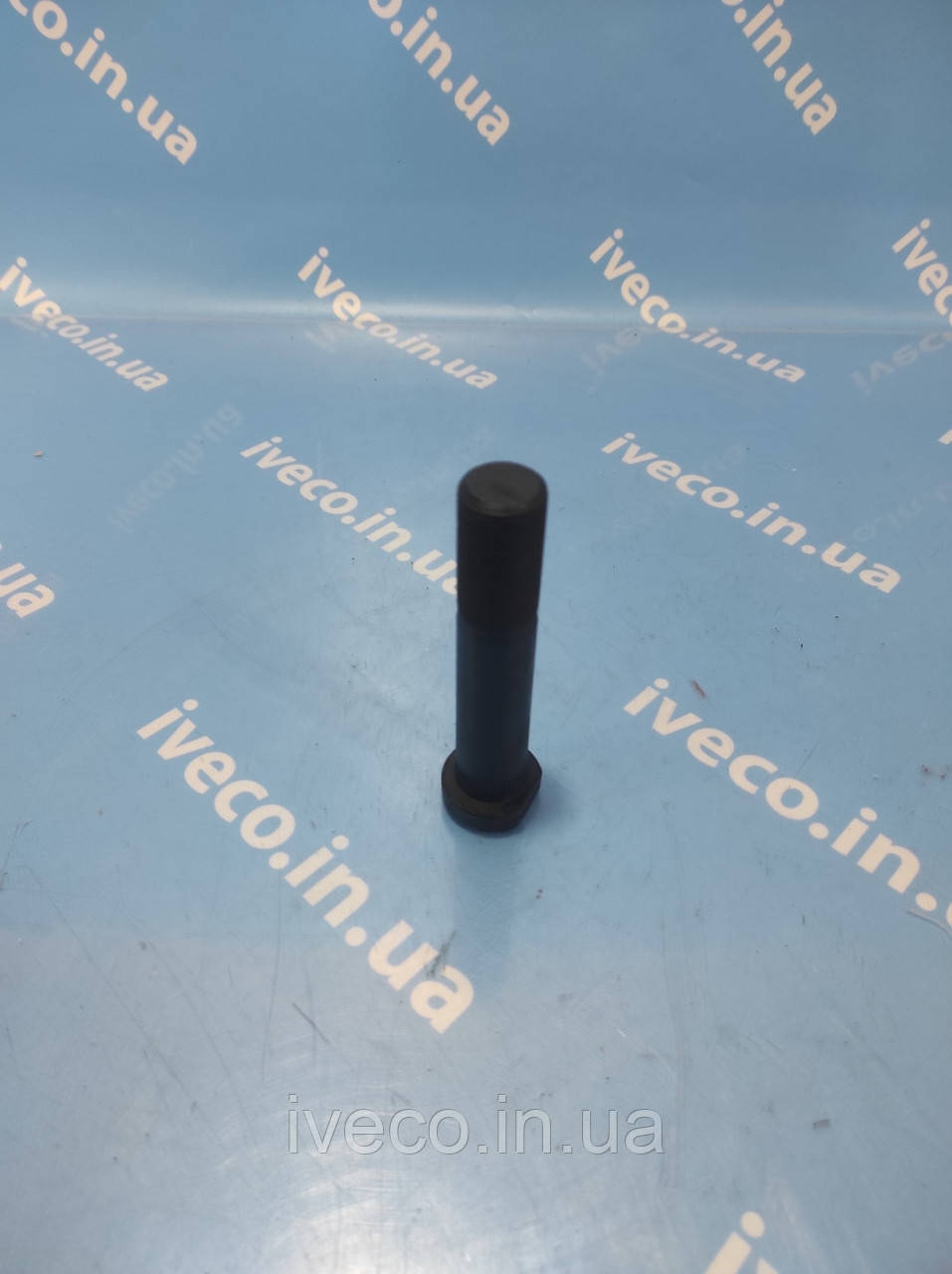 Болт колеса шпилька Iveco Trakker EuroTrakker Івеко M22x1,5x111 мм 42117309 42117457 42127249 42127244