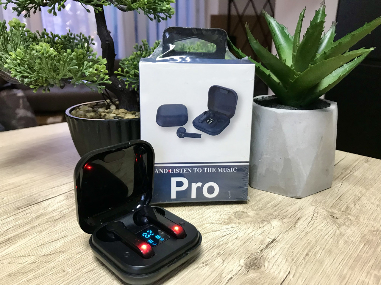 Бездротові блютуз-навушники TWS Pro з індикатором Bluetooth