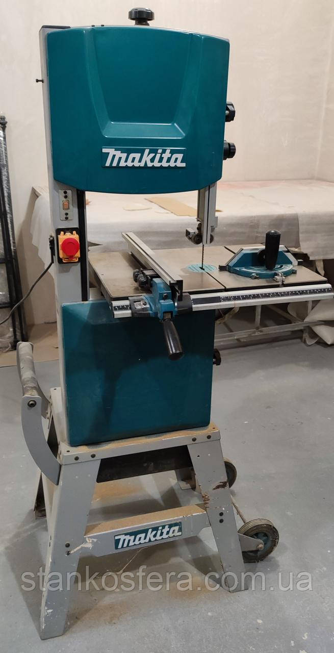 Стрічкова пила Makita LB1200F бв по дереву