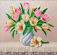 Набір для вишивки бісером "Ніжні тюльпани" весняні квіти, букет, первоцвіти, часткова викладка, 35x35 см
