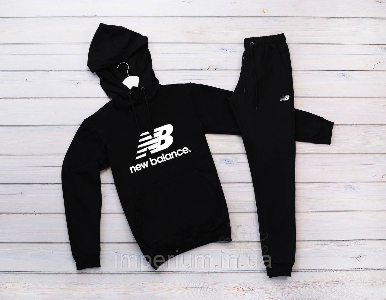 Чоловічий трикотажний костюм з капюшоном лого New Balance