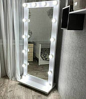 Зеркало с подсветкой напольное, для визажиста и домашних интерьеров.