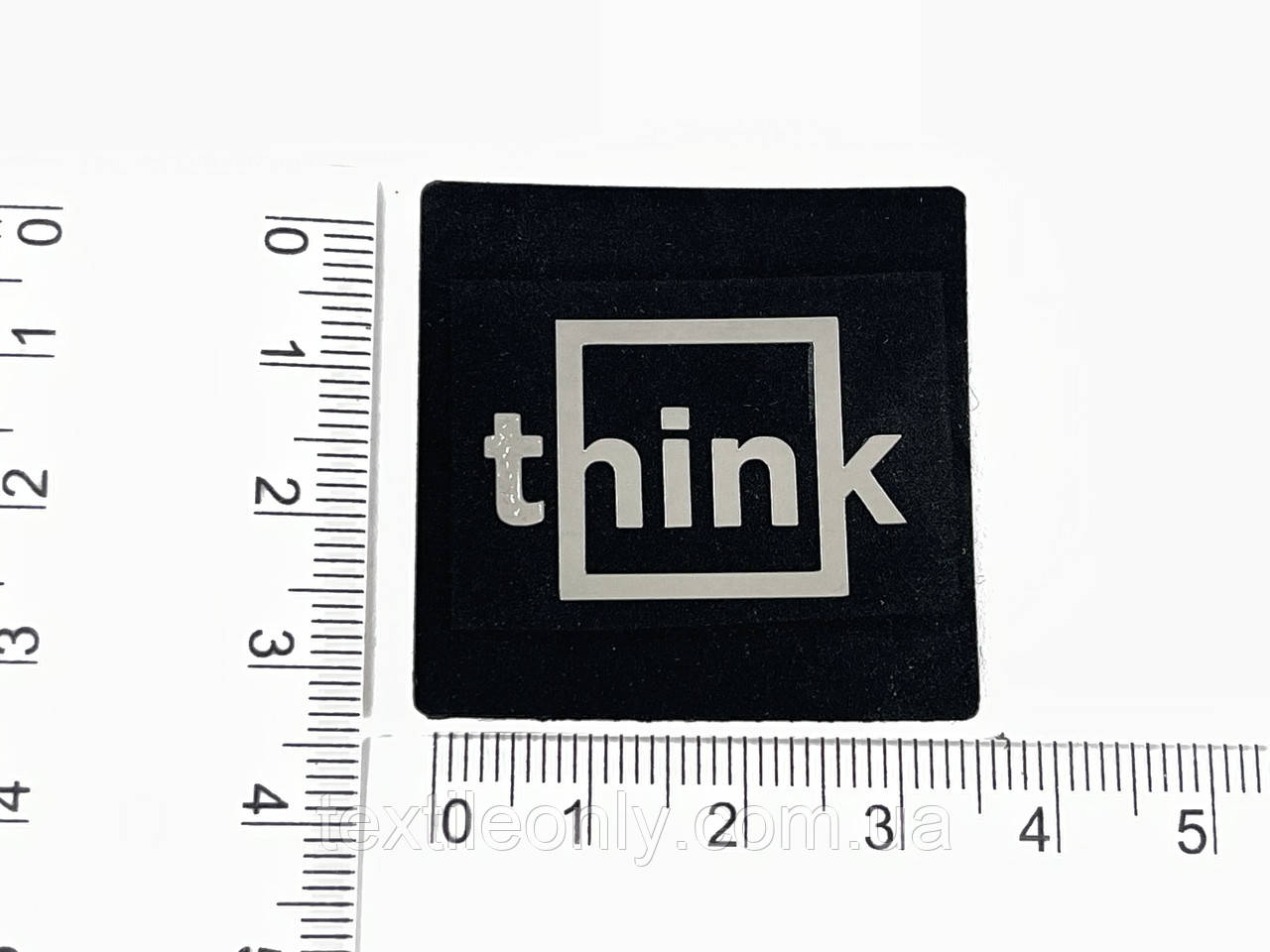 Нашивка Think/судет 35х35 мм