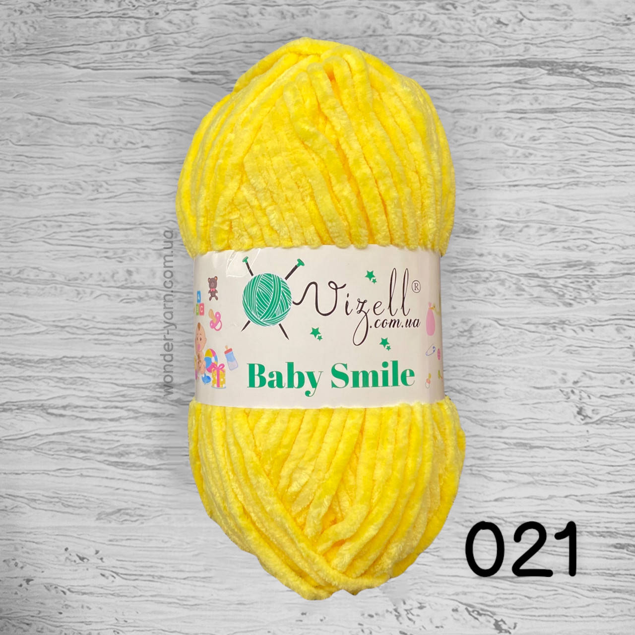 

Плюшевая пряжа Vizell Baby Smile / Визель Беби Смайл 021 желтый