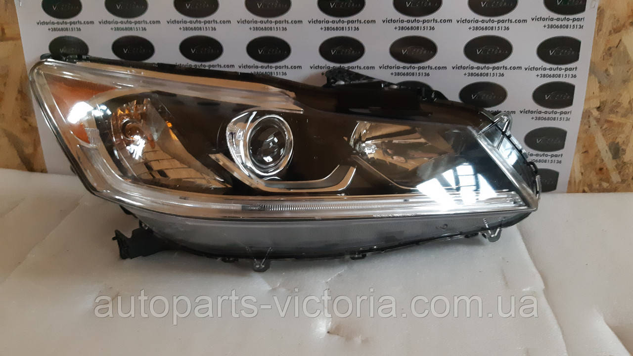 Фара права Honda Accord 33100T2AA81 2016-17 США вживана