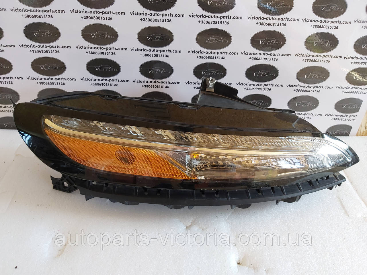 Денний ходовий вогонь лівий 68157102AQ Jeep Cherokee 14-15 США БУ