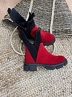 Эксклюзивные женские ботильоны замшевые черно-красного цвета. Яркие красные ботинки натуральные деми зимние
