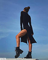 Облягаюча сукня міді з розрізами з боків