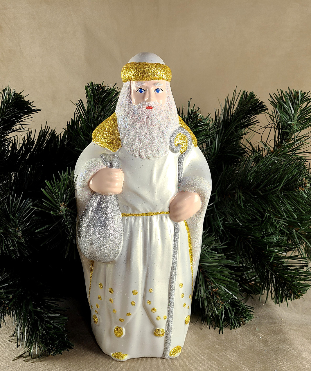 Новорічна фігура "Святий Миколай" 28см
