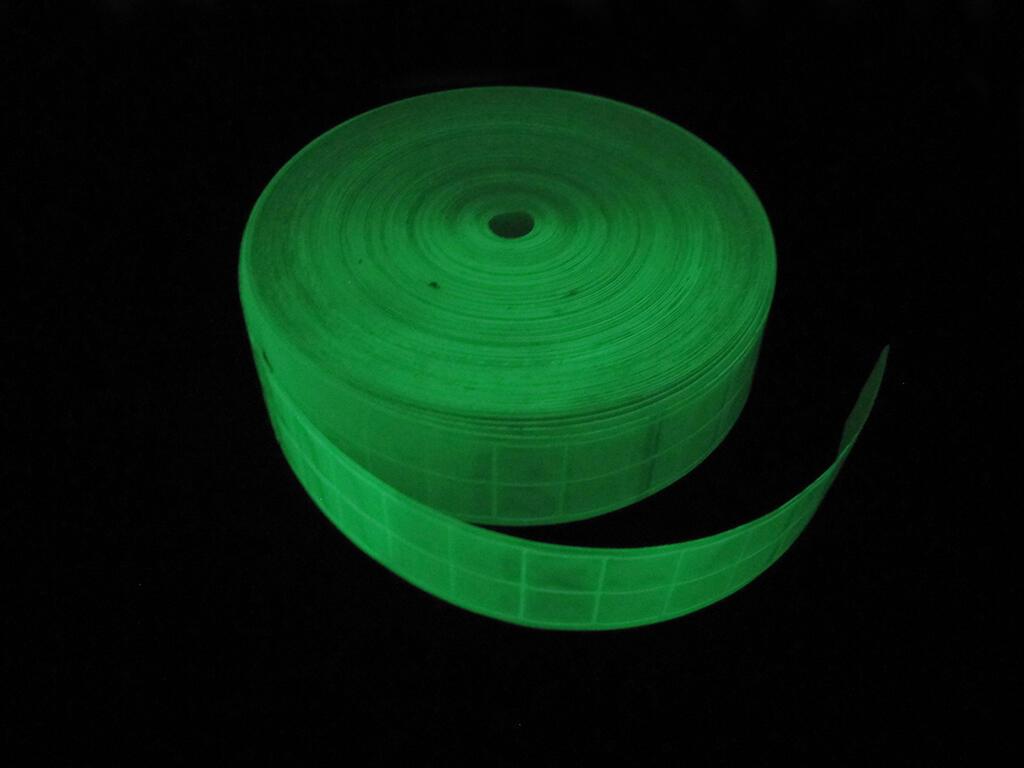 Стрічка світловідбиваюча фотолюмінесцентна пришивна 5см рулон 50м