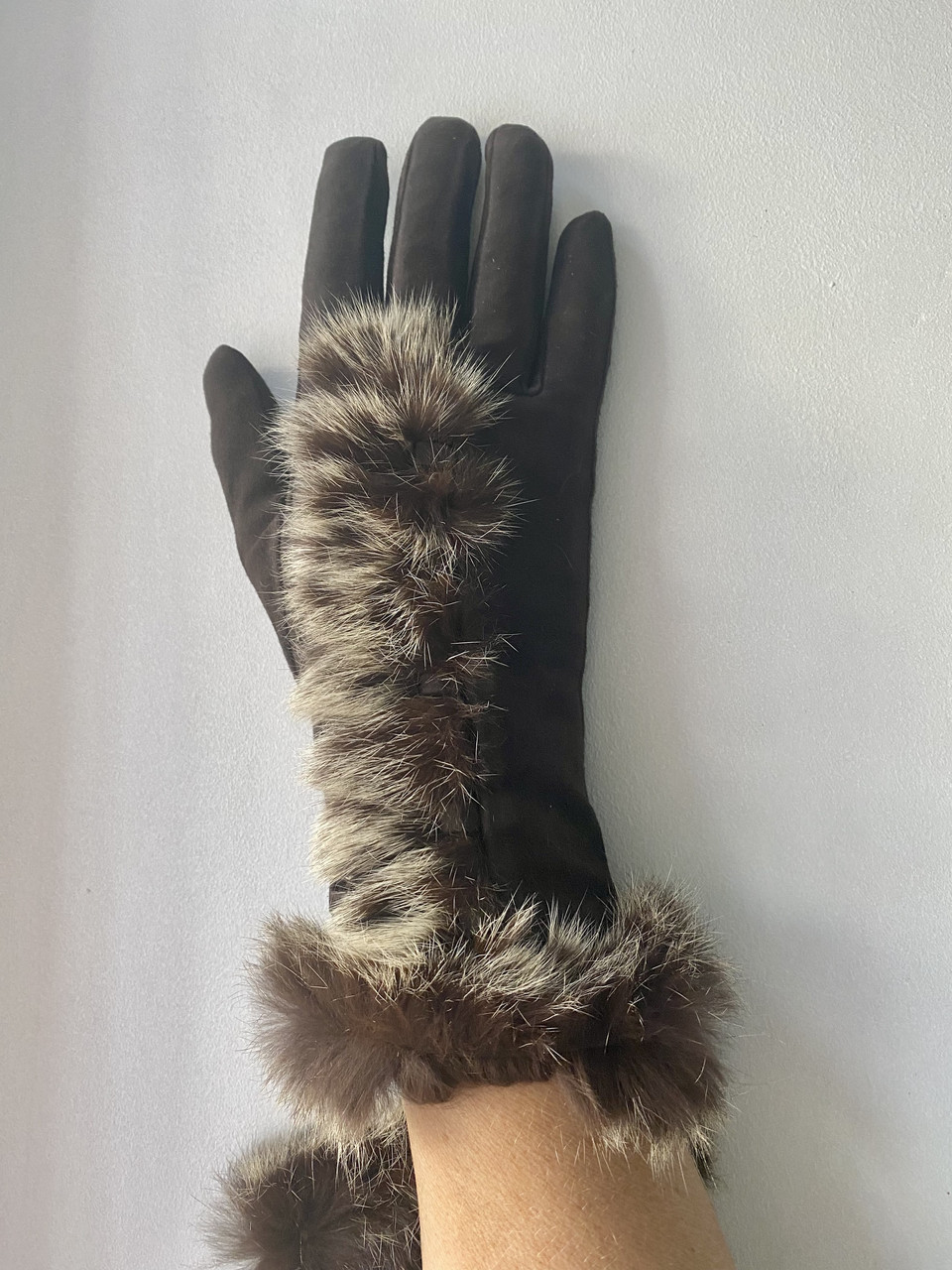 Рукавички жіночі замшеві шоколадні з хутром, фото 1