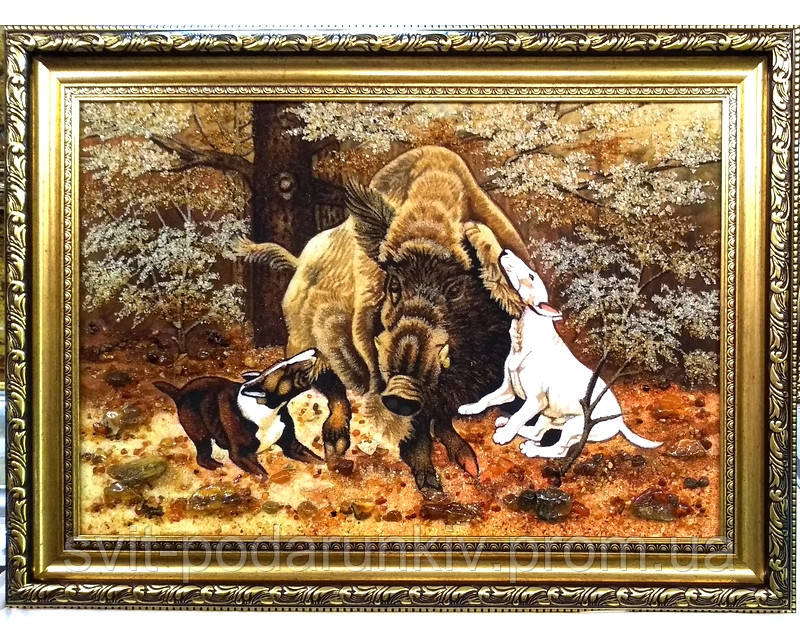 Картина "Полювання на кабана" з бурштину у подарунок