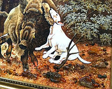 Картина "Полювання на кабана" з бурштину у подарунок, фото 3