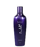 Регенерувальний шампунь Daeng Gi Meo Ri Vitalizing Shampoo 145 мл, фото 3