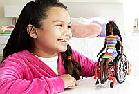 Лялька Барбі шарнірна темношкіра на інвалідному візку Barbie Fashionistas #166 Made to Move GRB94, фото 10