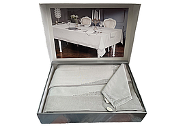 Скатертина з мереживом Maison d'or Diamonds Grey поліестер 150-260 см, 40-40 см, сіра