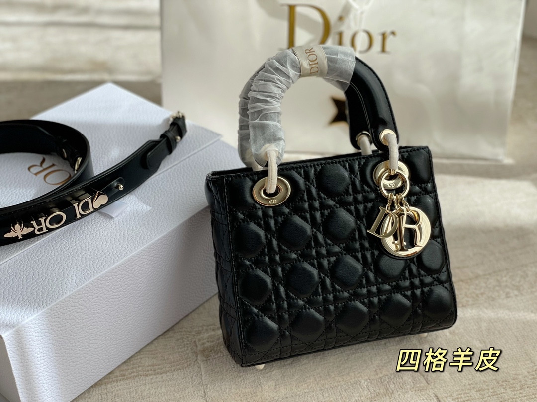 Сумка D*or Diana 21 См, Premium Lux — Купить Недорого на Bigl.ua ...