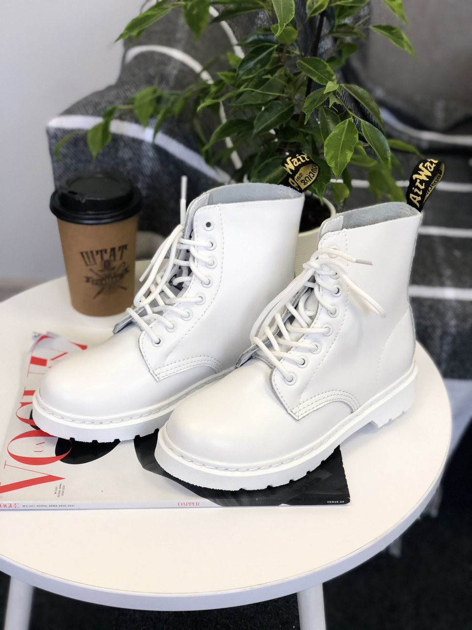 Черевики жіночі білі демісезонні Dr.Martens 1460 (04754)