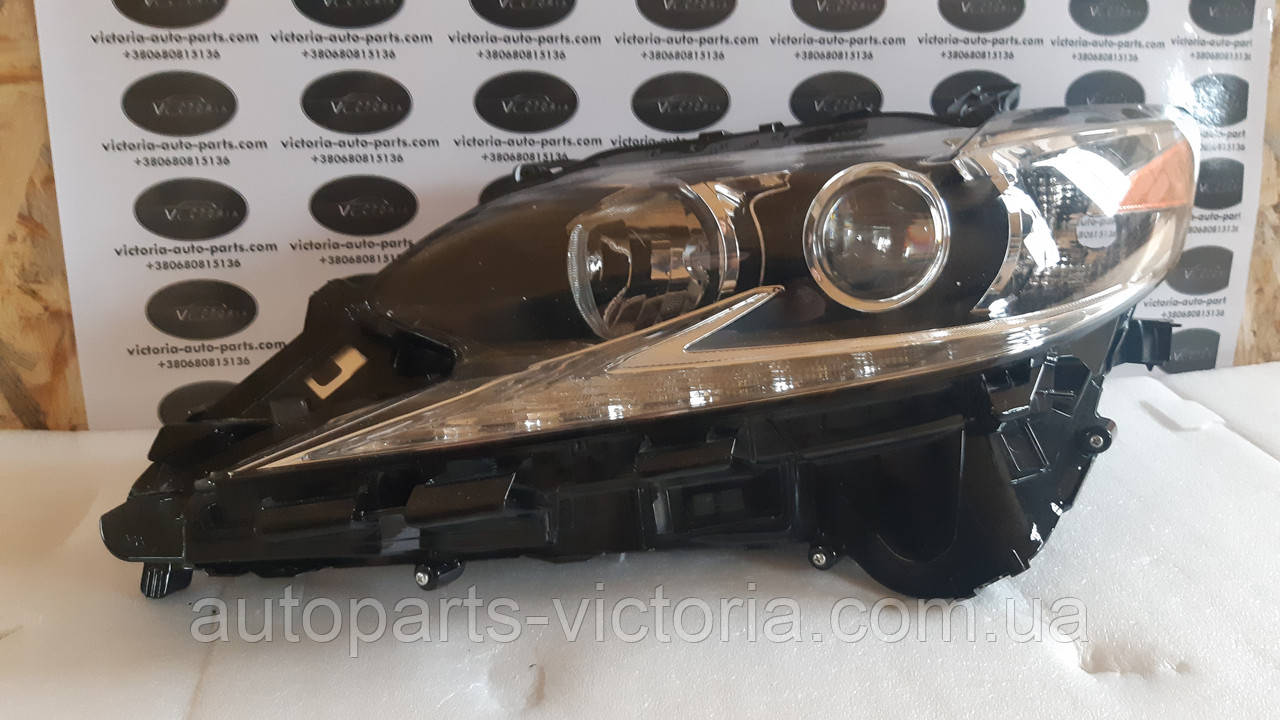 Фара галоген LED ліва 8107033550 Toyota Lexus ES 350 2015-2018 БУ оригінал