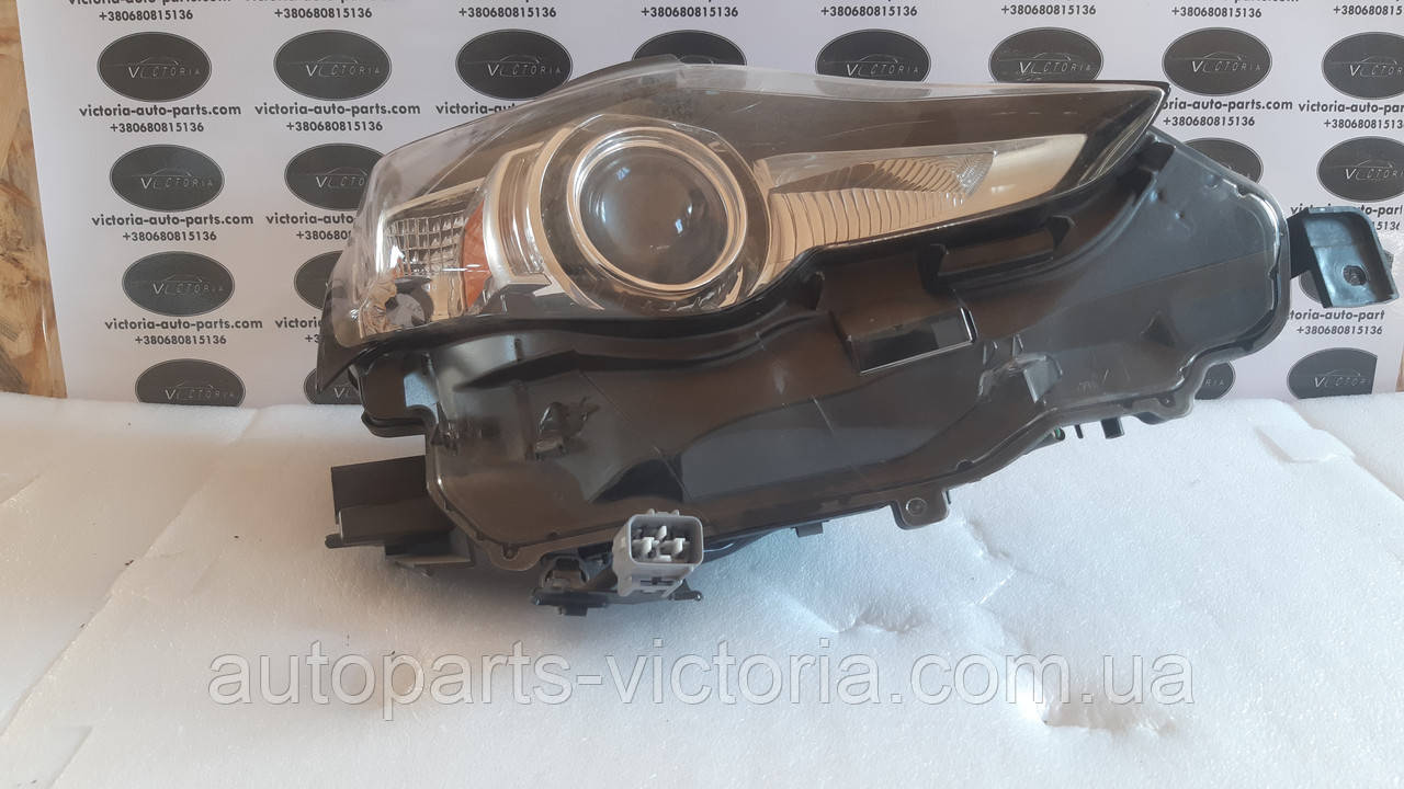 Фара права 81145-53721 Toyota Lexus IS ксенон 14-16 БУ