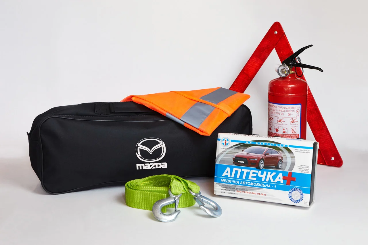 Набір автомобіліста для авто MAZDA авто набір технічної допомоги, фото 1