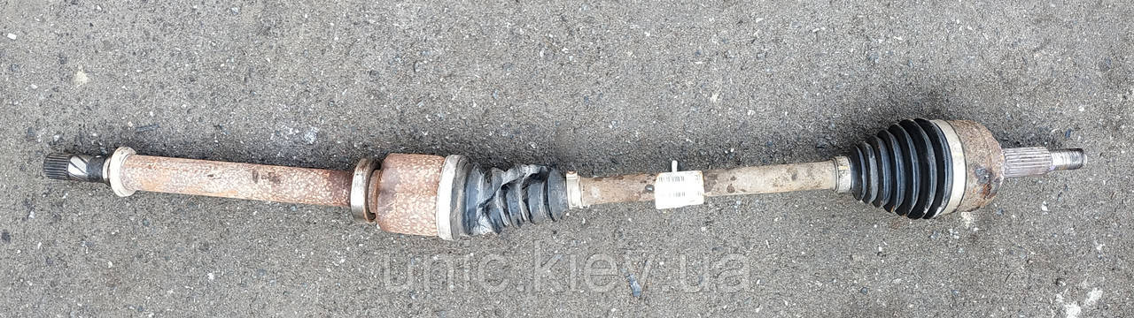 Піввісь передня права Рено Меган 3, Сценік 3, Флюенс б/в