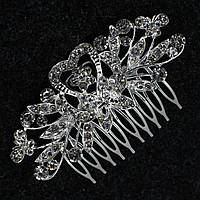 Гребінець сріблястий металевий для волосся з камінням квіточки з метеликами розмір 10х4 см на 10 зубців