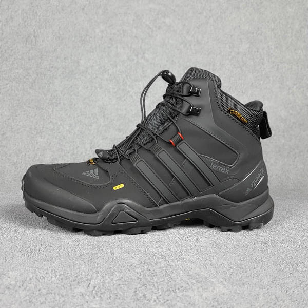 Adidas Terrex 425