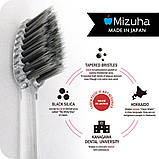 Зубна щітка для дорослих з щетинками з чорного кремнезему (не потрібно використовувати зубну пасту) Wakka Mizuha чорна ручка, фото 2