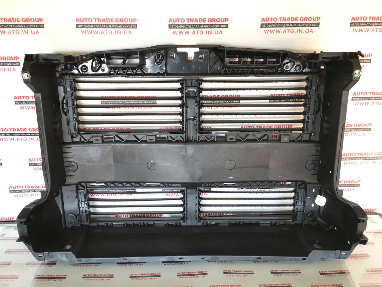 Телевизор панель радиатора в сборе с жалюзи Ford Escape MK4 