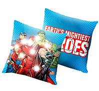 Подушка для детской с LED-подсветкой Marvel Avengers - Марвел Мстители - 40х40 см