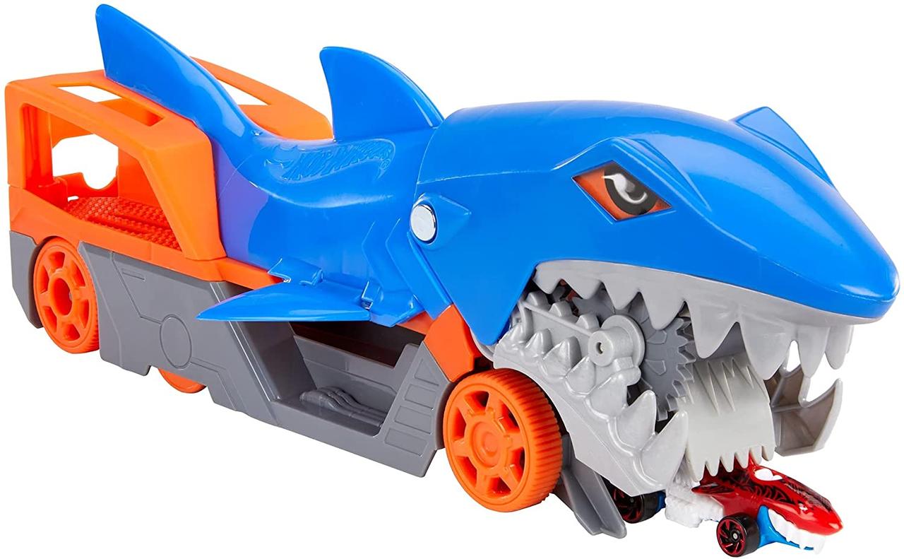 Ігровий набір Хот Вілс Транспортер Акула Hot Wheels Shark Chomp Transporter GVG36
